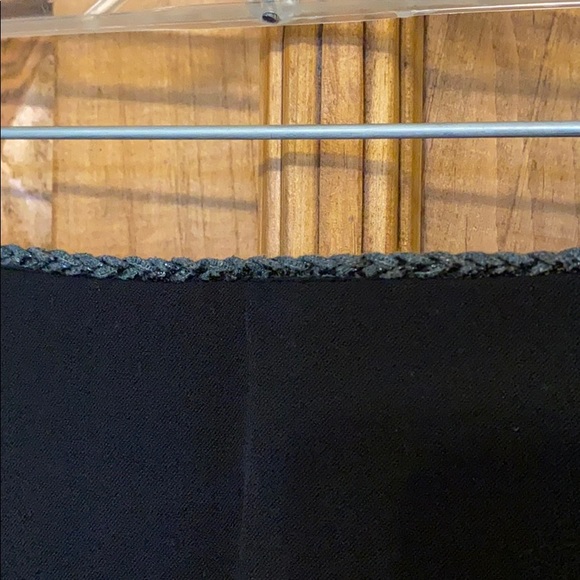 LIMITED stretch size 14 Tulip skirt - Picture 3 of 7